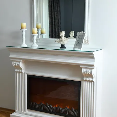 Baroque Ns Apartment