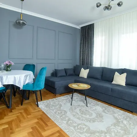 Apartment Baroque Ns *